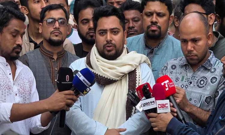 ফ্যামিলি কার্ড বিএনপির ধোঁকাবাজি: নাহিদ